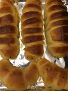 Make Improved caterpillar bread step 10