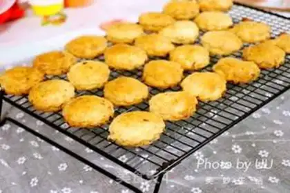 Make Creaming cranberry scones step 10