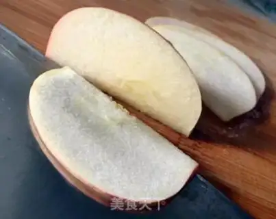 Make Apple roses step 0