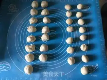 Make Universal Medium Soccer step 3