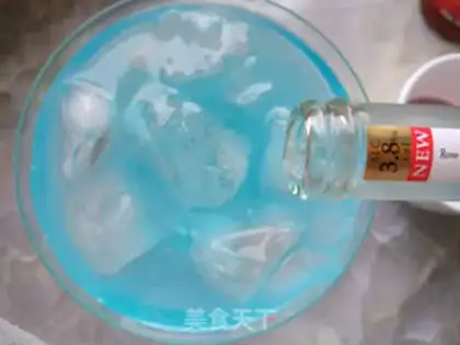 Make Beach cocktail step 1