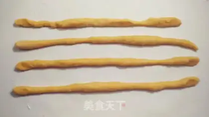 Make Carrot make-up potato bread step 4