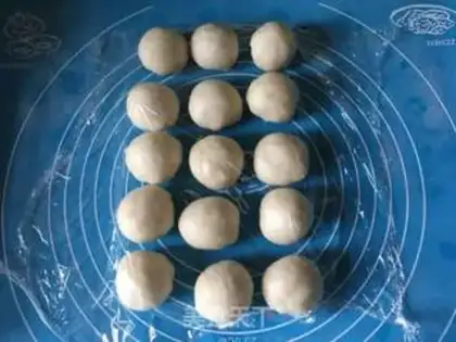 Make Universal Medium Soccer step 5