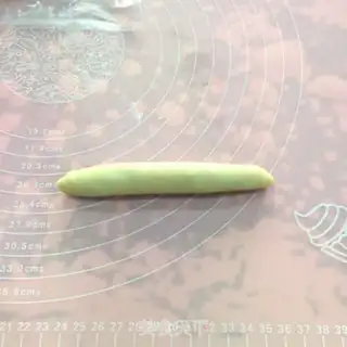 Make A fragrance cheese braid bag step 13