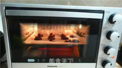 Make Coco cookies step 7