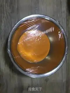 Make Lotus cheese cartoon cake step 4