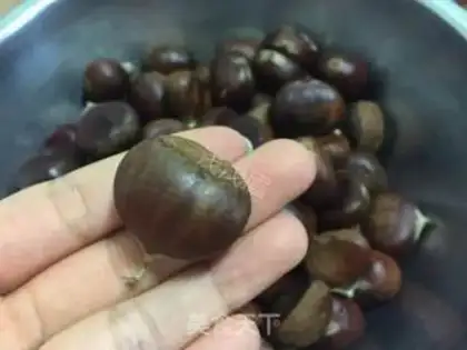Make Sweet chestnuts step 1