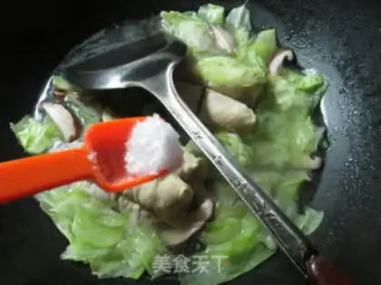 Make Noodles for mushroom cabbage step 4