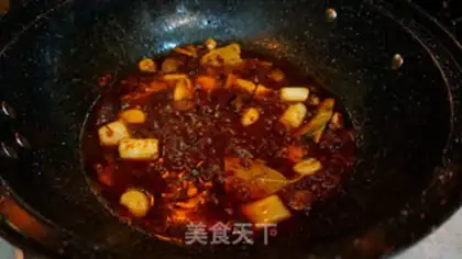 Make Hot pig hoof hotpot step 9