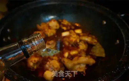 Make Hot pig hoof hotpot step 10