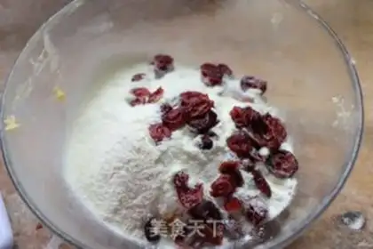 Make ♪ All the cranberry crumbs ♪ step 5