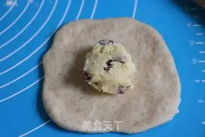 Make ♪ All the cranberry crumbs ♪ step 9