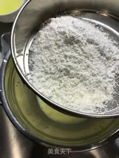 Make Mango cake rolls step 5