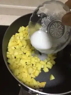 Make Flycake apple pie step 4