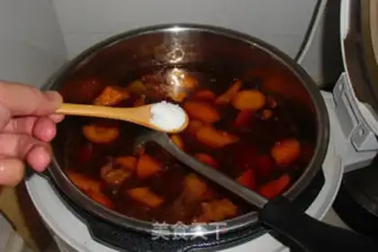 Make Red lamb noodles step 12