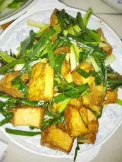 Make Onion fried tofu step 2