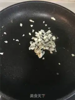 Make Autumn fried eggs step 2