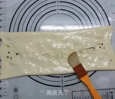 Make Onion rolls step 7