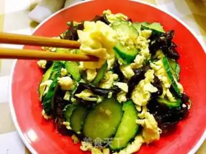 Make cucumber-mucked eggs step 12