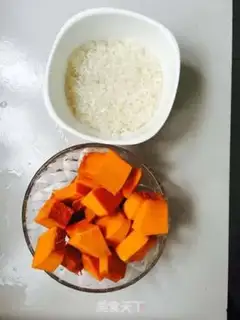 Make Gold pumpkin porridge step 1