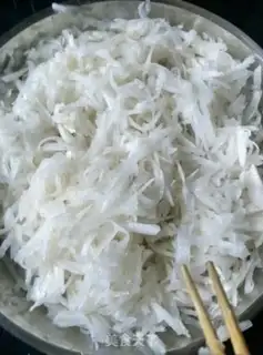 Make radish cake step 1