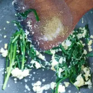 Make Scrambled eggs step 3