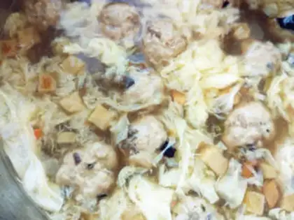 Make Black pepper acne meatball soup step 4