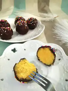 Make Chocolate cake ball step 7