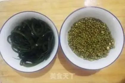 Make Green bean sea soup step 0