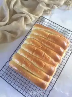 Make Meat pine buns step 9