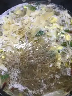 Make Warm stomach and vegetable soup step 11