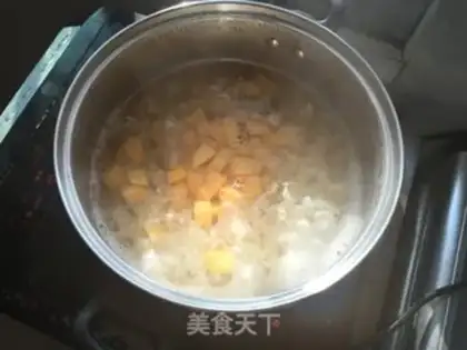 Make The sweet potato lily ear step 3