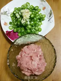Make Spicy meat step 1