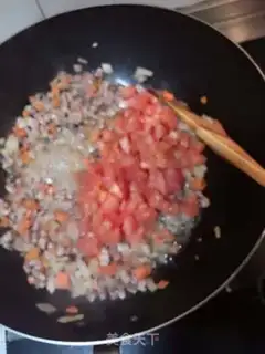 Make Classic black pepper beef pasta step 4