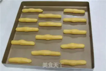 Make Witch finger crackers step 4