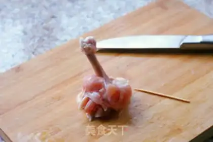 Make "Air-cooked golden chicken hammer." step 1