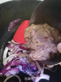 Make Onion fried liver step 4