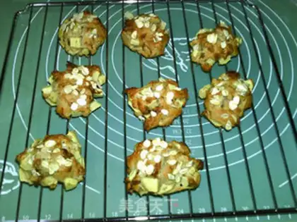 Make oatmeal apple rosescon step 10