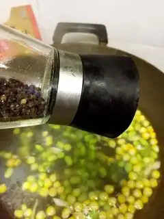 Make Lazy hotpot soup step 5