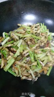 Make Spicy eel dry step 4
