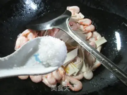 Make Thousands of fried shrimp step 6