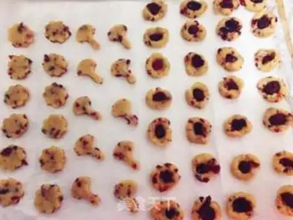 Make Cranberry cookies step 3