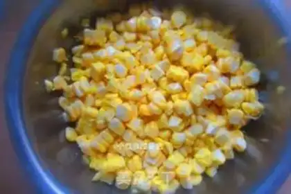 Make Fresh corn juice step 1