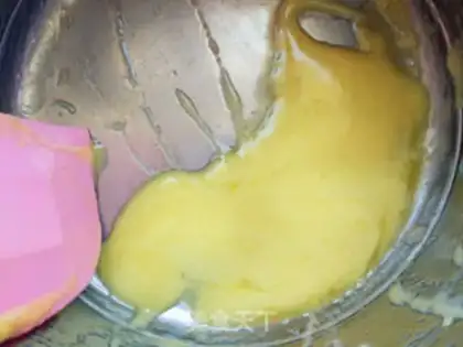 Make White chocolate mousse cake step 2