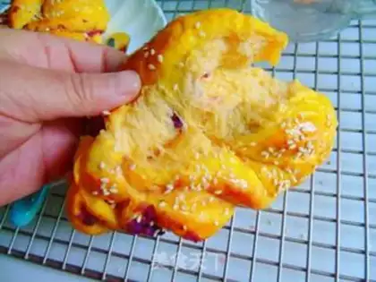 Make Pumpkin potato bread step 20
