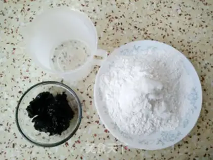 Make Blueberry black sesame rice ball step 0