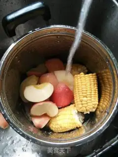 Make Corn apple soup step 1