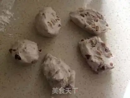 Make All-wheat walnut dates step 8