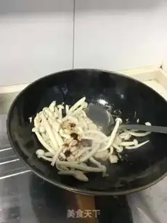 Make Pelican chicken leg mushrooms step 5