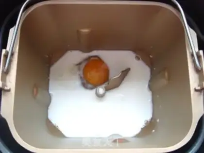 Make Snowman bread step 2